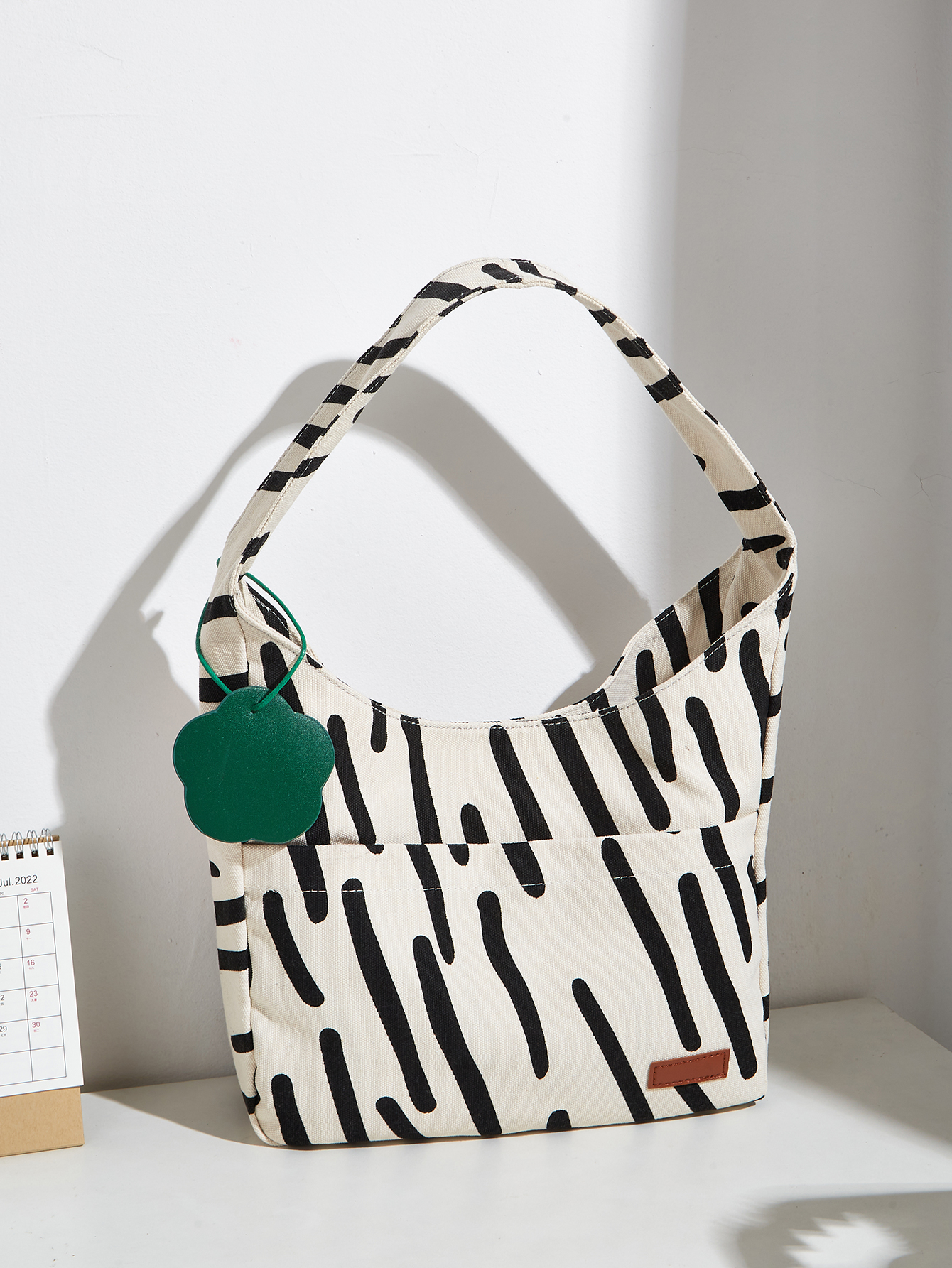 Interior Design Exhibition - New trendy and durable graffiti print
